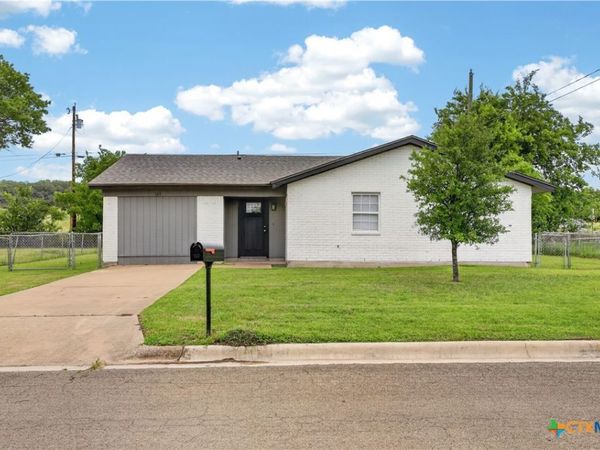 109 Moss Road , Nolanville, TX 76559