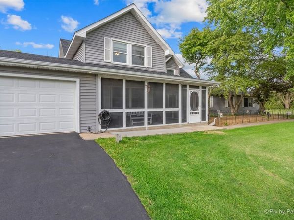 39W030 POPLAR Lane , St. Charles, IL 60175
