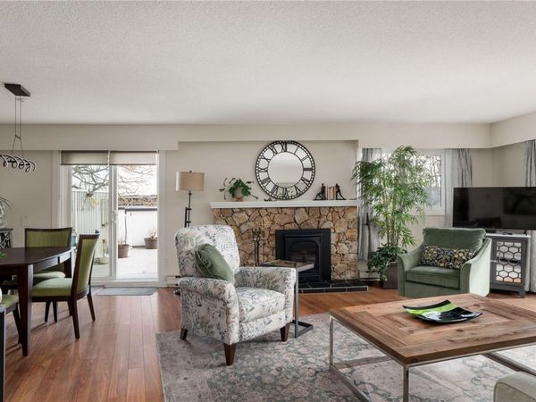 3962 Cedar Hill Rd, Unit #116, Saanich, BC V8N 3B8