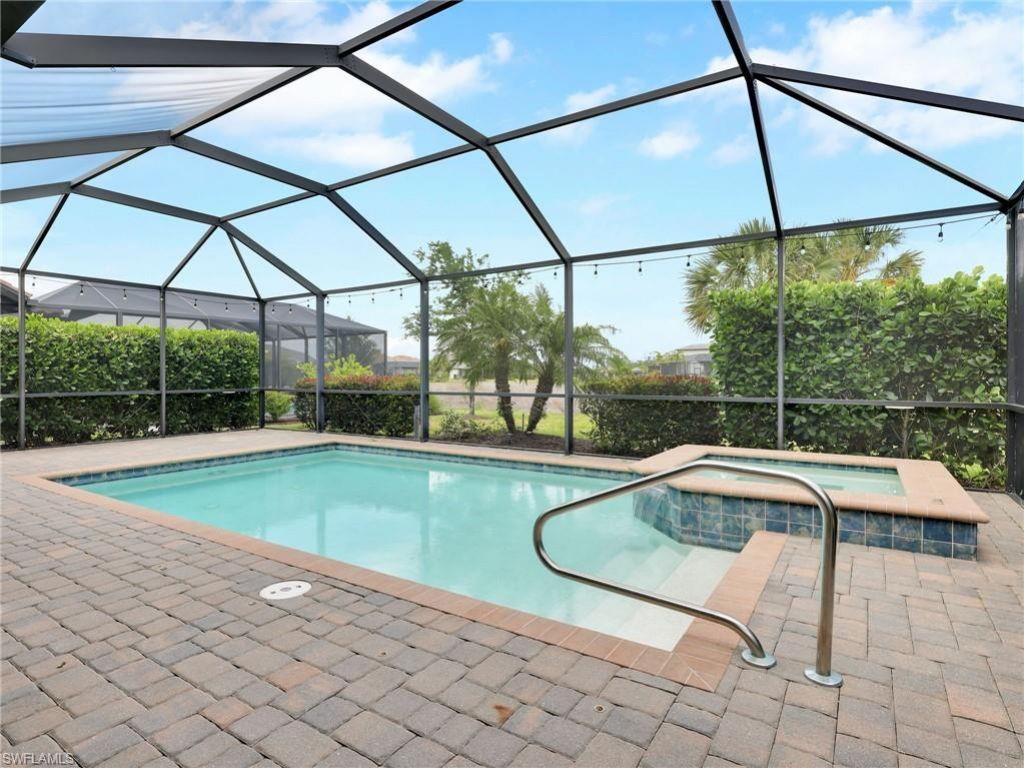 19527 Utopia Ln, Estero, FL 33928 Photo