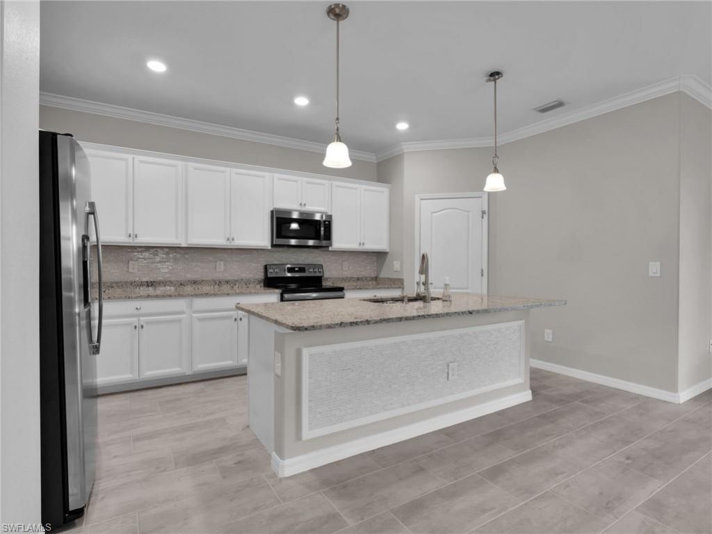 19527 Utopia Ln, Estero, FL 33928 Photo