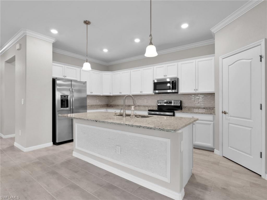 19527 Utopia Ln, Estero, FL 33928 Photo