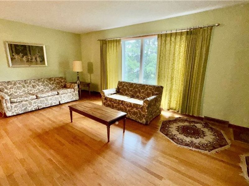 1331 Grant Drive, Parma, OH 44134 Photo 6