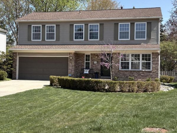 5255 Applewood Drive, Ypsilanti, MI 48197