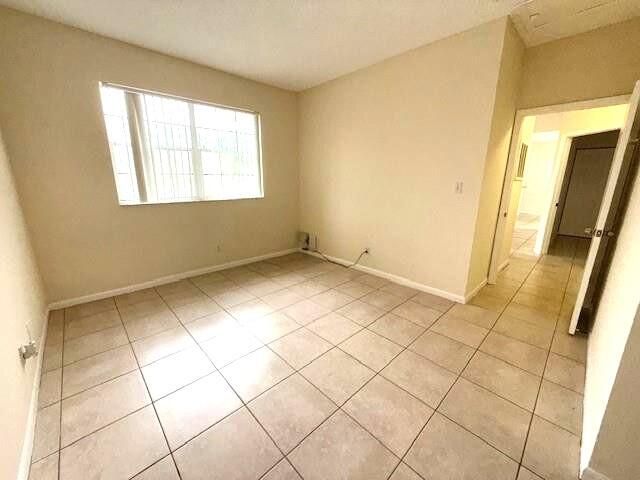 671 Cypress Lake Boulevard, Unit D21, Deerfield Beach, FL 33064 Photo