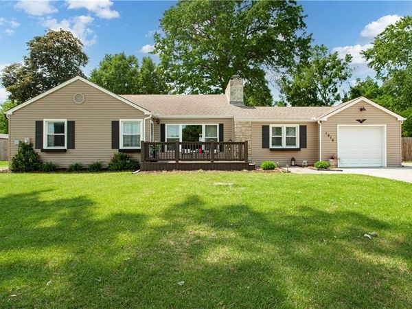 1916 James Downey Road, Independence, MO 64057
