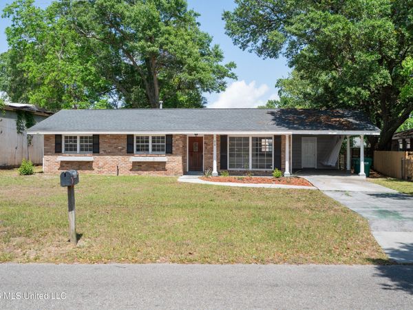 818 Lewis Avenue, Gulfport, MS 39501