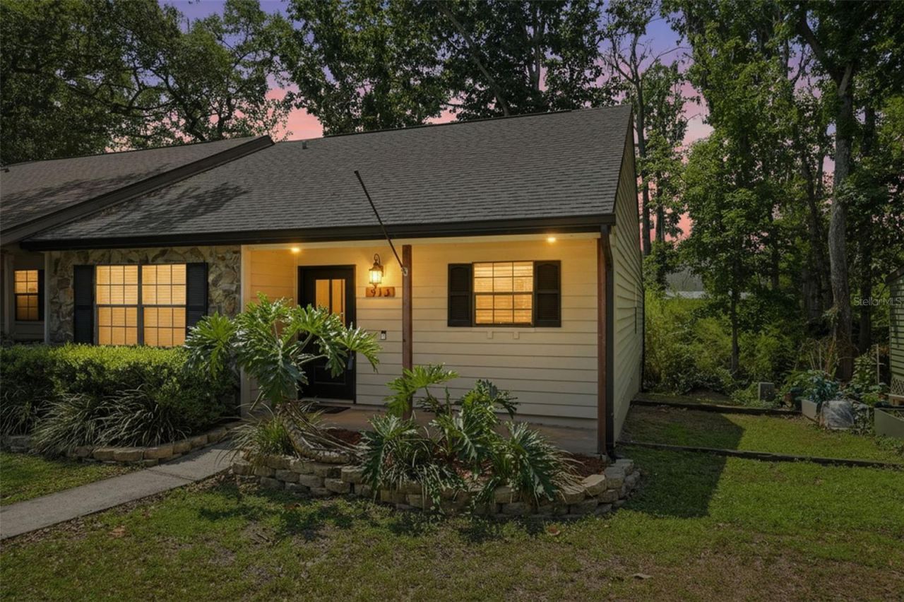 913 Candlebrook Lane, Brooksville, FL 34601 Main Photo