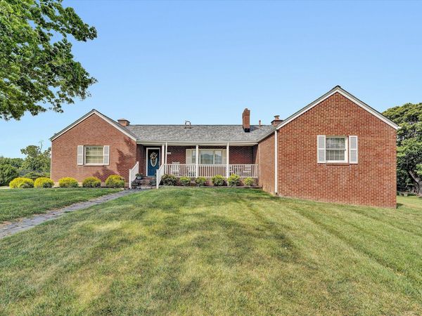5040 Pleasant Hill DR, Roanoke, VA 24018