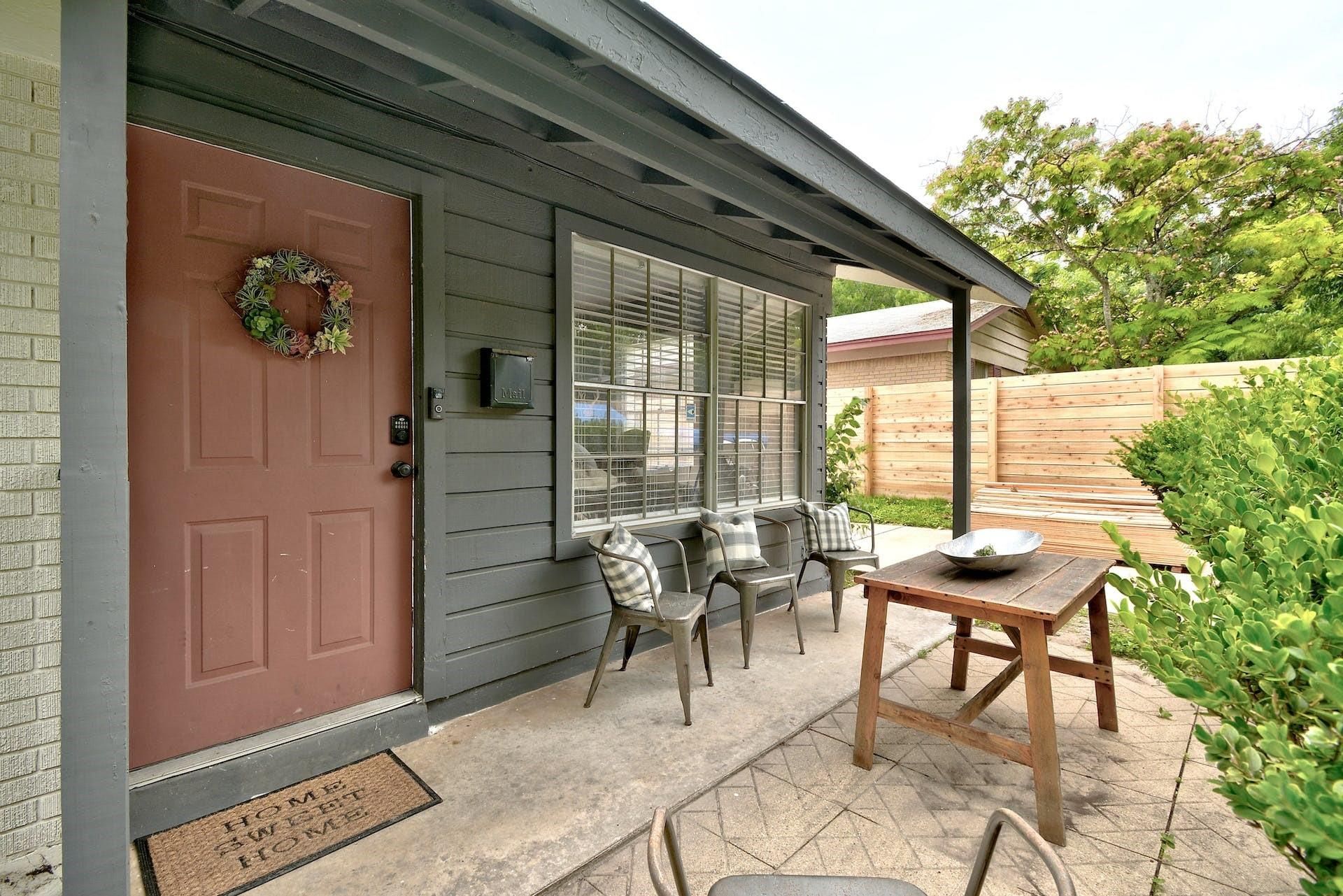 4618 Englewood Dr, Austin, TX 78745 Main Photo