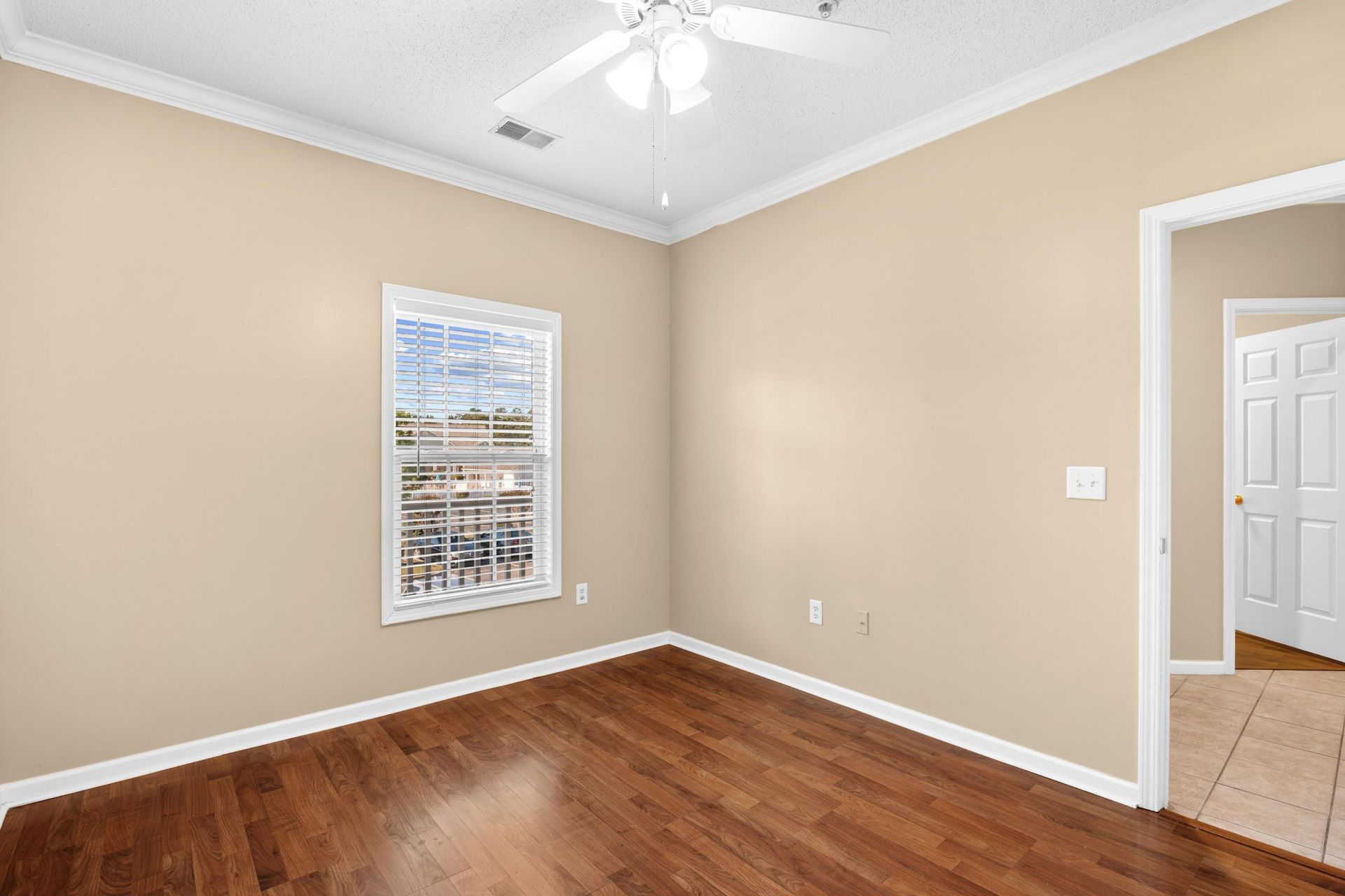 5840 Longwood Dr. Photo 36
