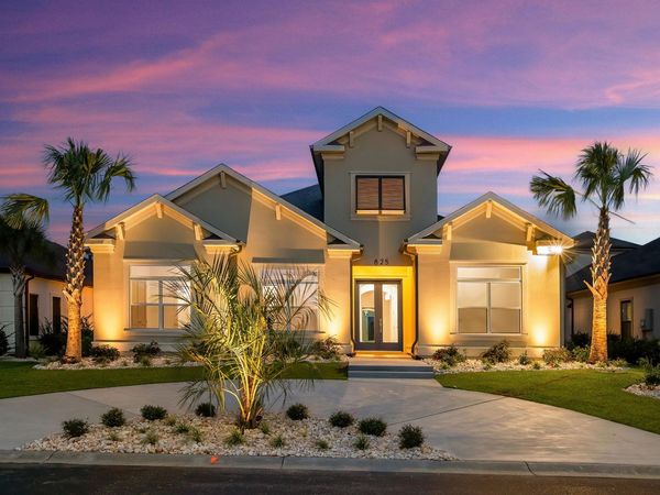 825 Bluffview Dr., Myrtle Beach, SC 29579