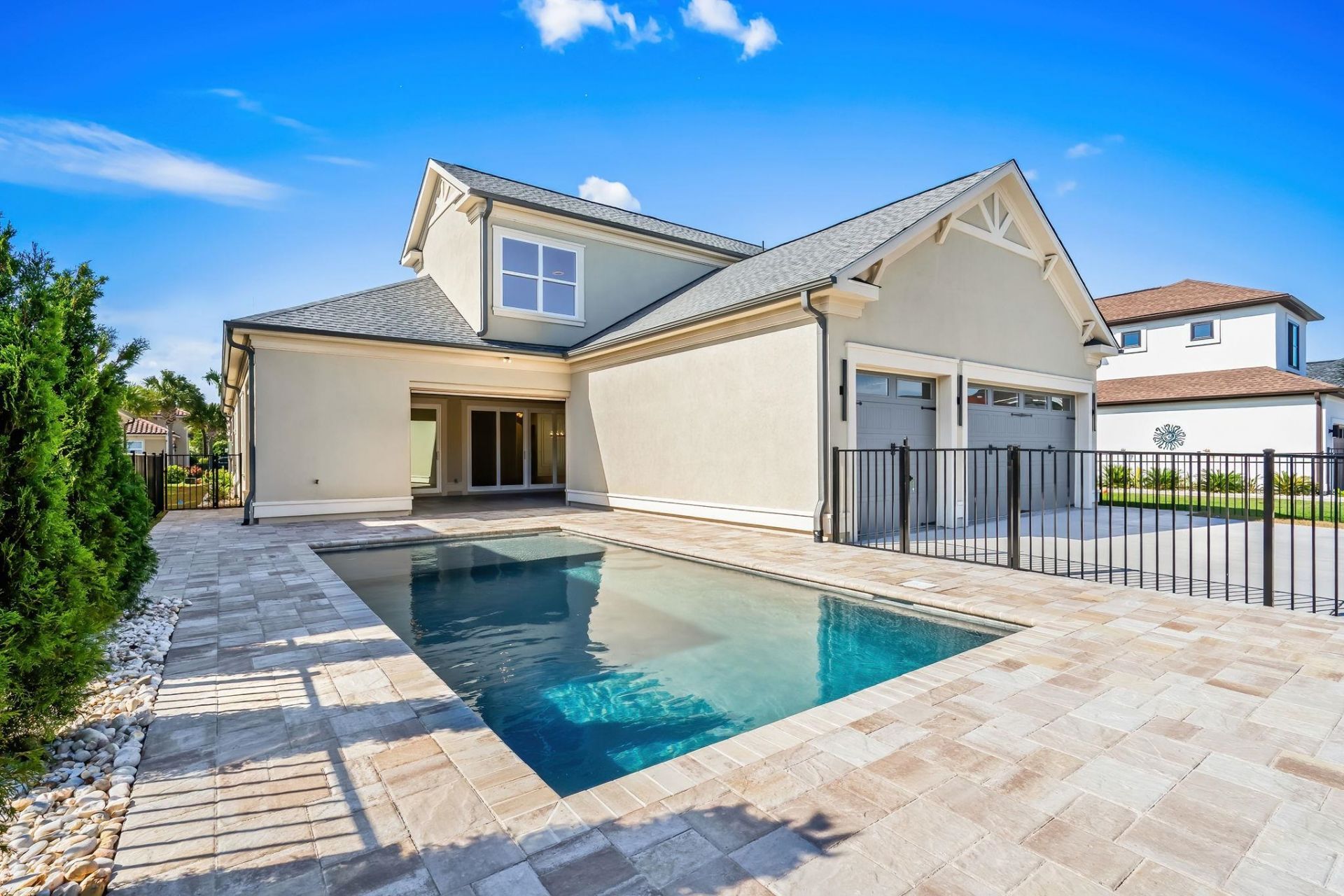 825 Bluffview Dr.  Photo 30