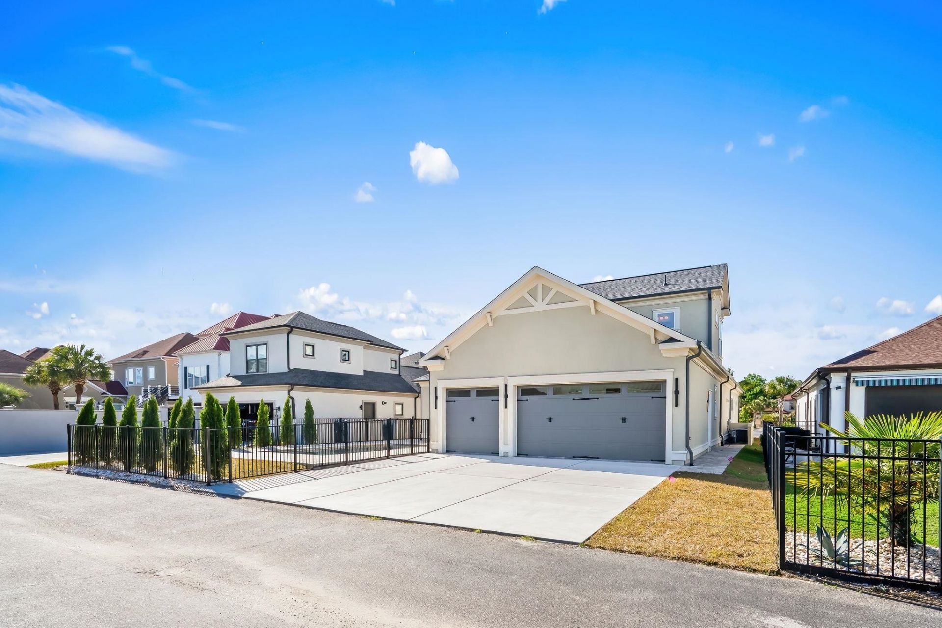 825 Bluffview Dr.  Photo 53