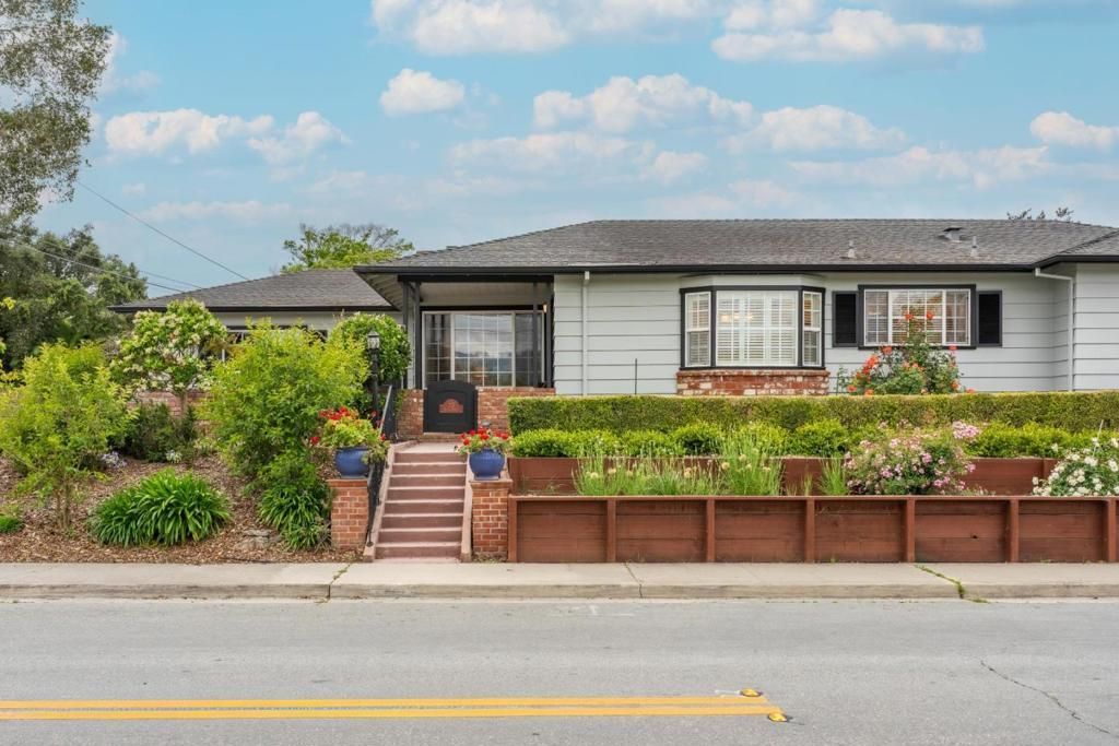 207 Rogers Avenue, Watsonville, CA 95076 Main Photo