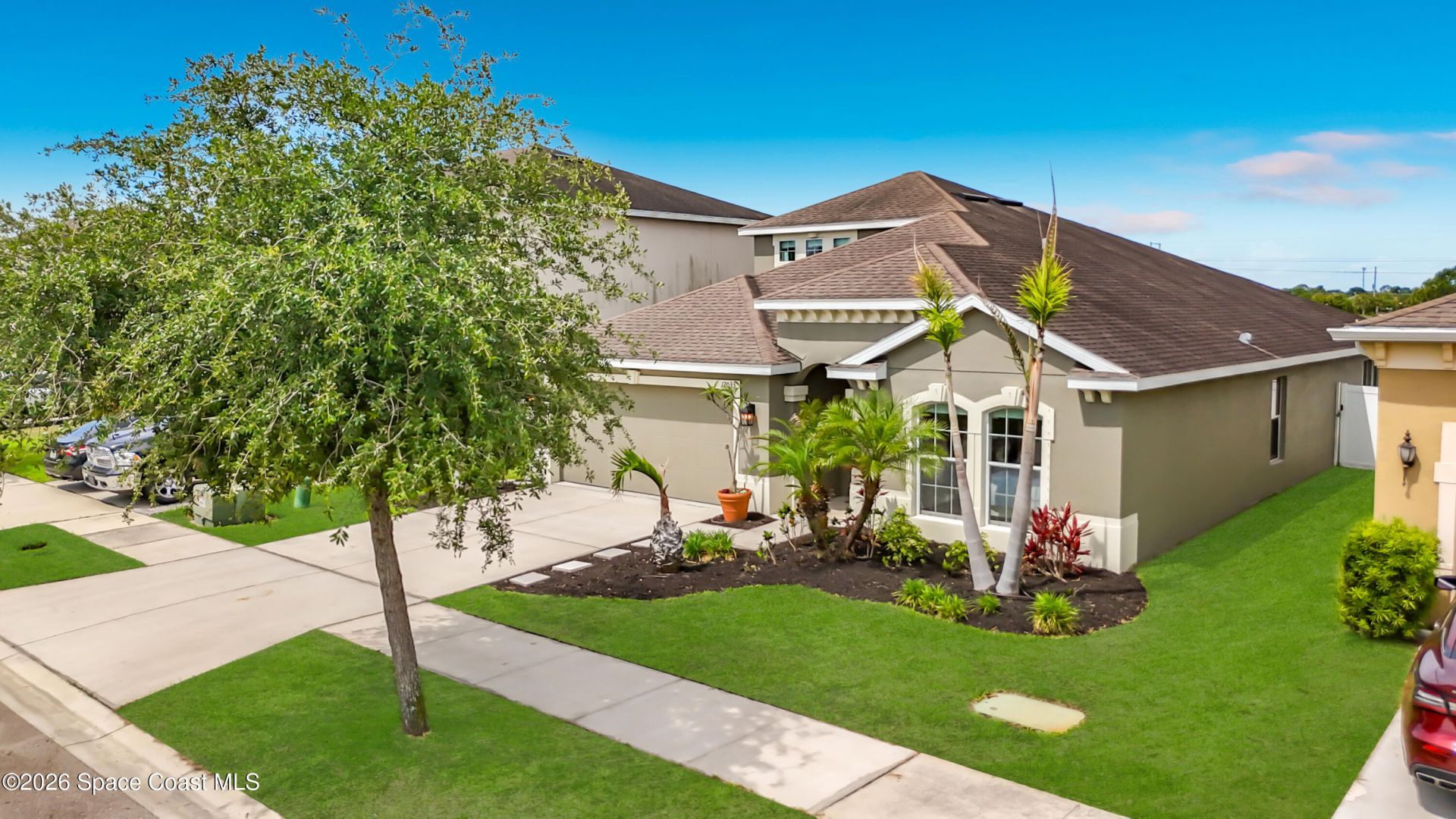 12033 Grand Kempston Drive, Gibsonton, FL 33534 Photo