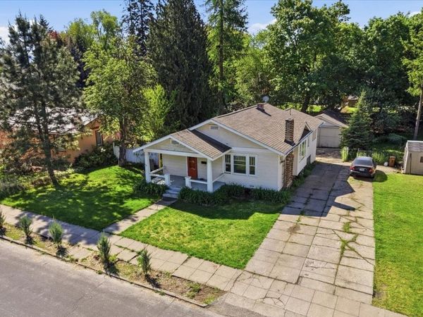 826 E 34th Ave, Spokane, WA 99203