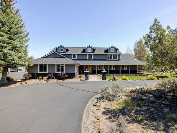 18351 SW Mt Saint Helens Drive, Powell Butte, OR 97753