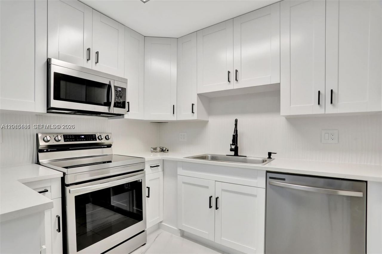 1220 NE 8th St, Pompano Beach, FL 33060 Photo