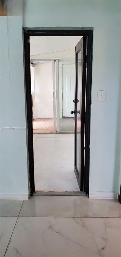 1430 NE 175th St, North Miami Beach, FL 33162 Photo