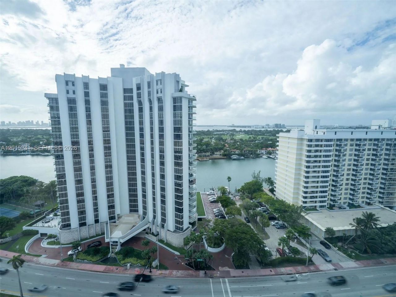 5445 Collins Ave , Unit 1718, Miami Beach, FL 33140 Photo