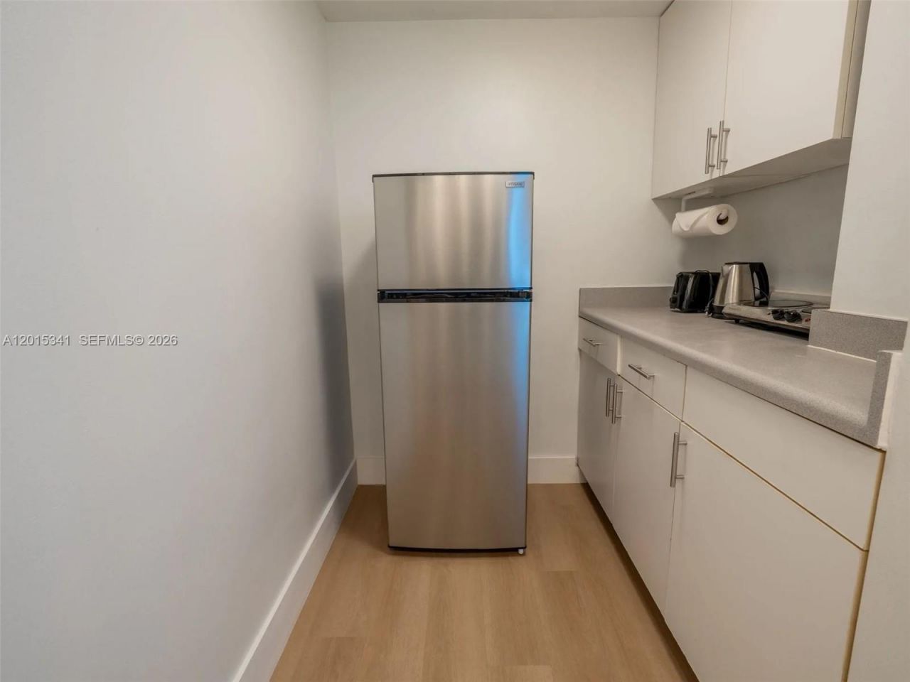 5445 Collins Ave , Unit 1718, Miami Beach, FL 33140 Photo