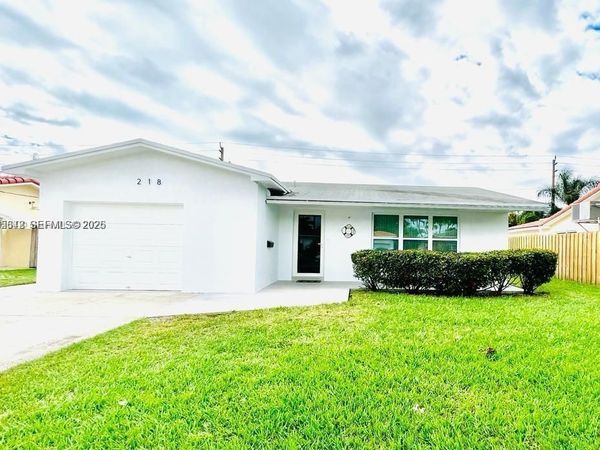218 SE 3rd Pl , Dania Beach, FL 33004