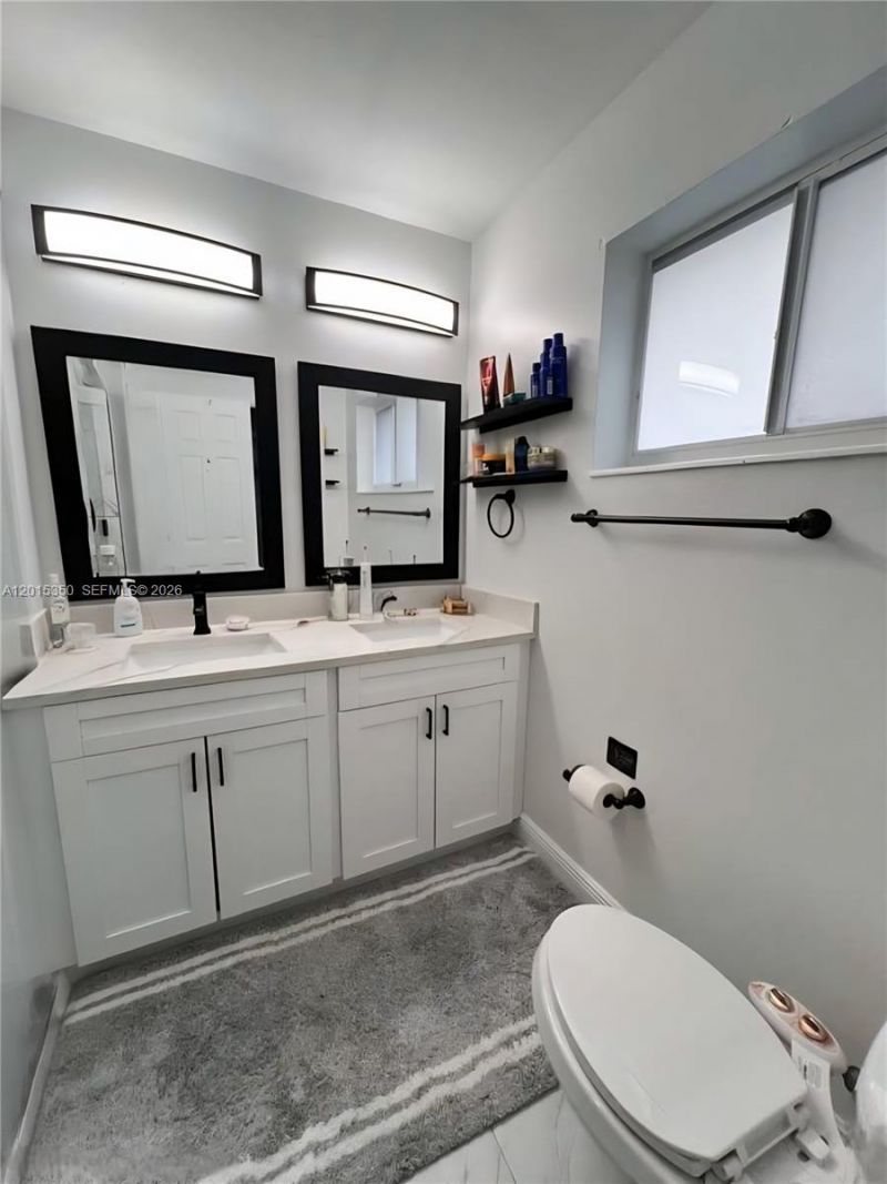 3221 NW 182nd St , Miami Gardens, FL 33056 Photo