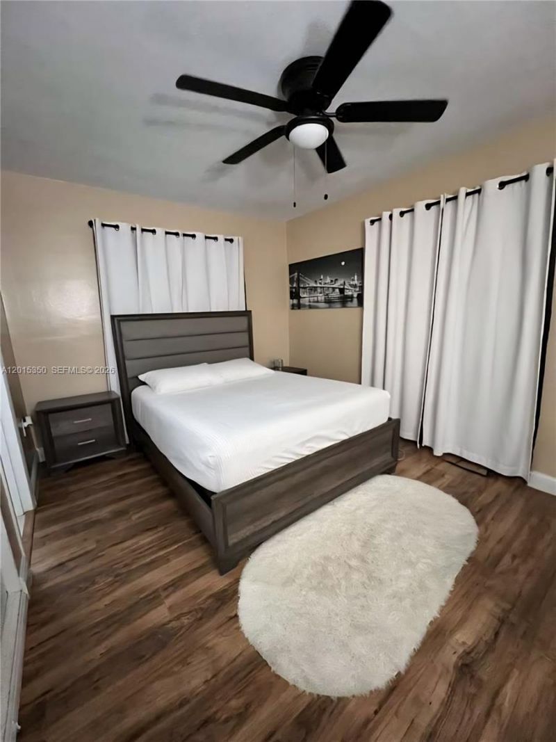 3221 NW 182nd St , Miami Gardens, FL 33056 Photo