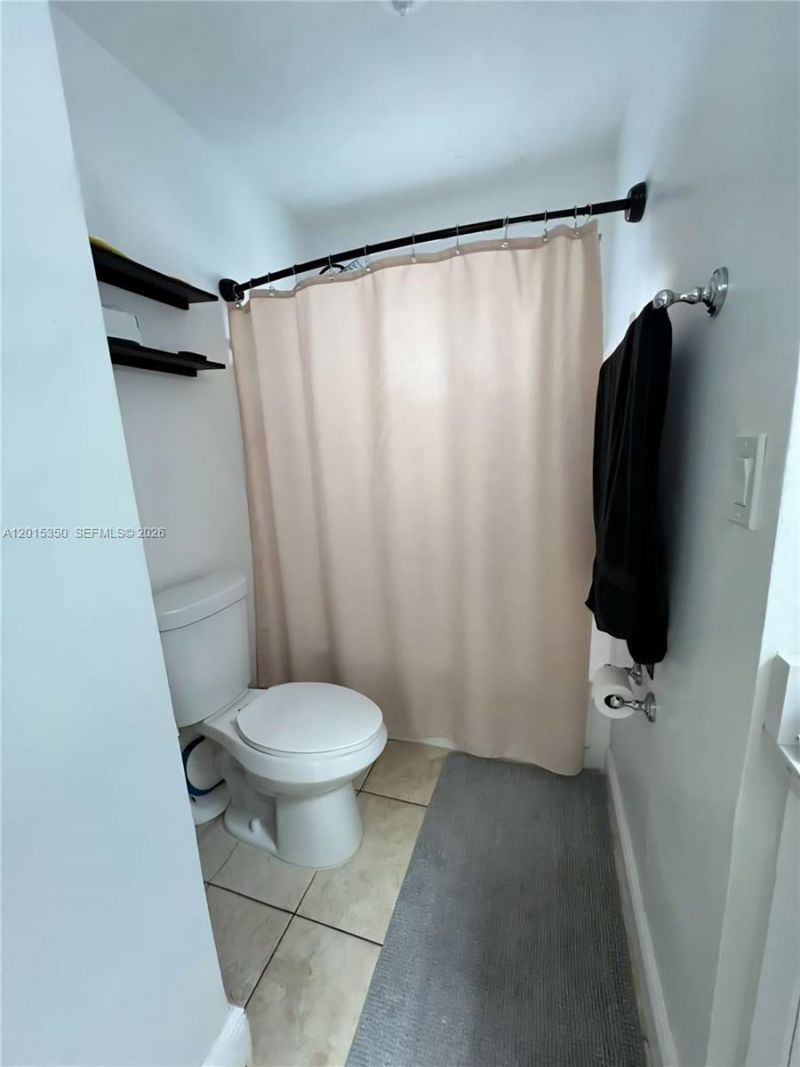 3221 NW 182nd St , Miami Gardens, FL 33056 Photo