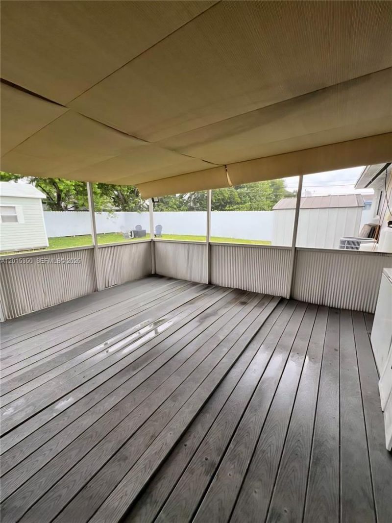 3221 NW 182nd St , Miami Gardens, FL 33056 Photo