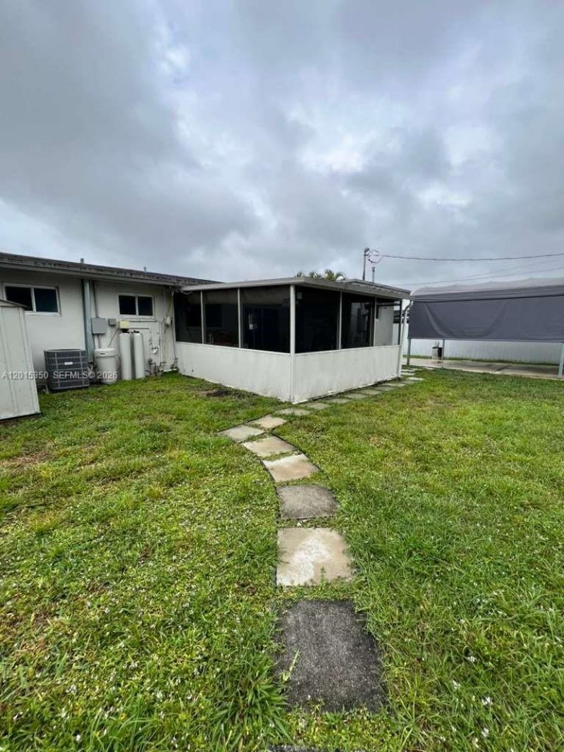 3221 NW 182nd St , Miami Gardens, FL 33056 Photo