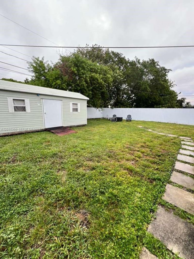 3221 NW 182nd St , Miami Gardens, FL 33056 Photo