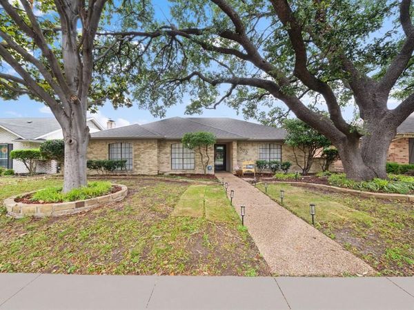 509 Kingsbridge Drive, Garland, TX 75040