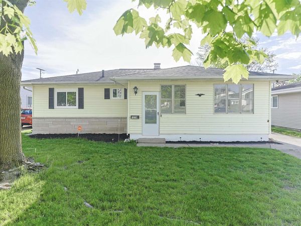1228 Ironwood Drive, South Bend, IN 46617
