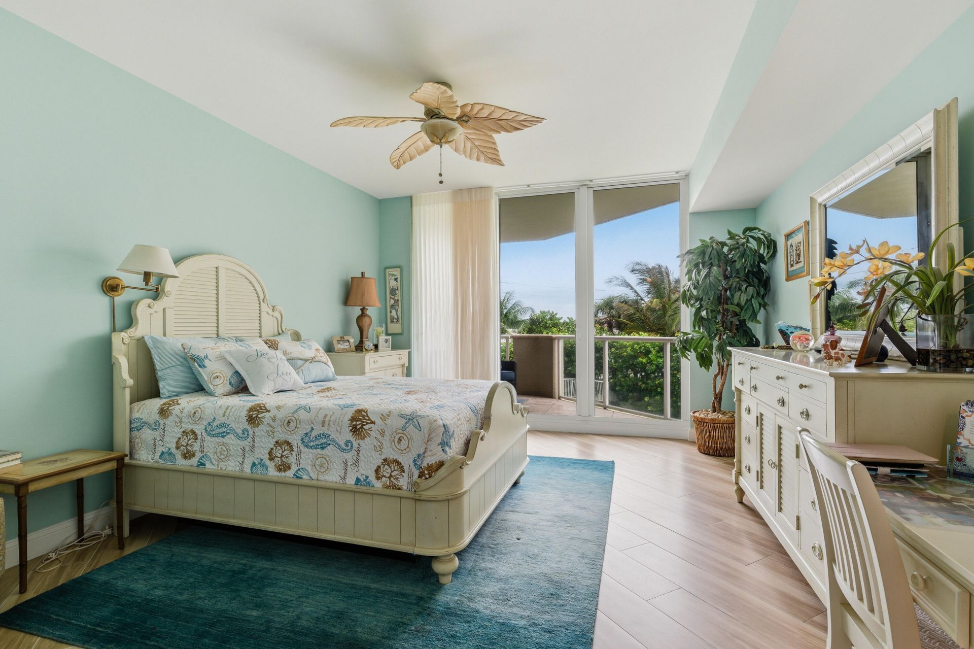 1063 Hillsboro Mile, Unit 210, Hillsboro Beach, FL 33062 Photo