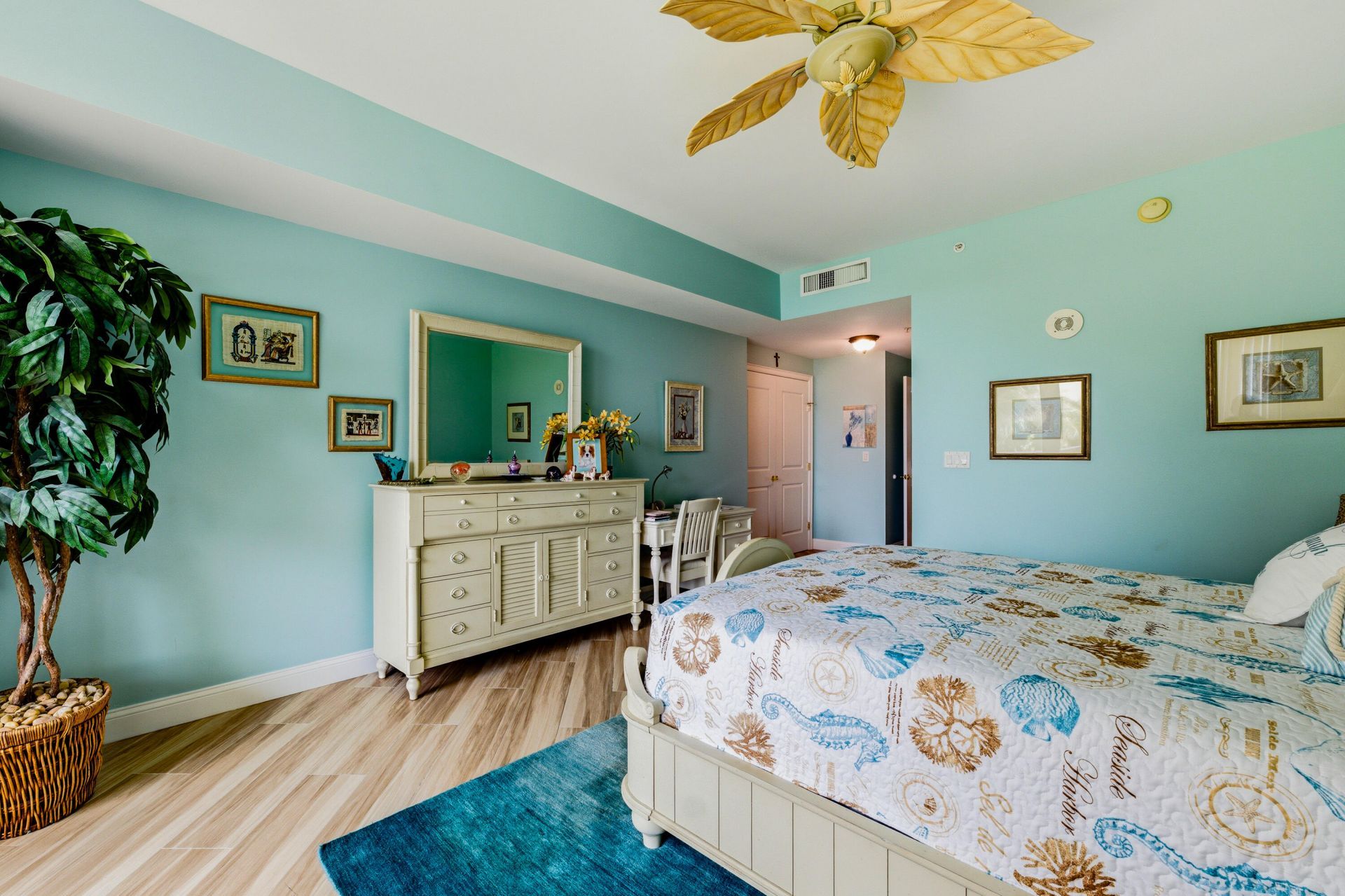 1063 Hillsboro Mile, Unit 210, Hillsboro Beach, FL 33062 Photo
