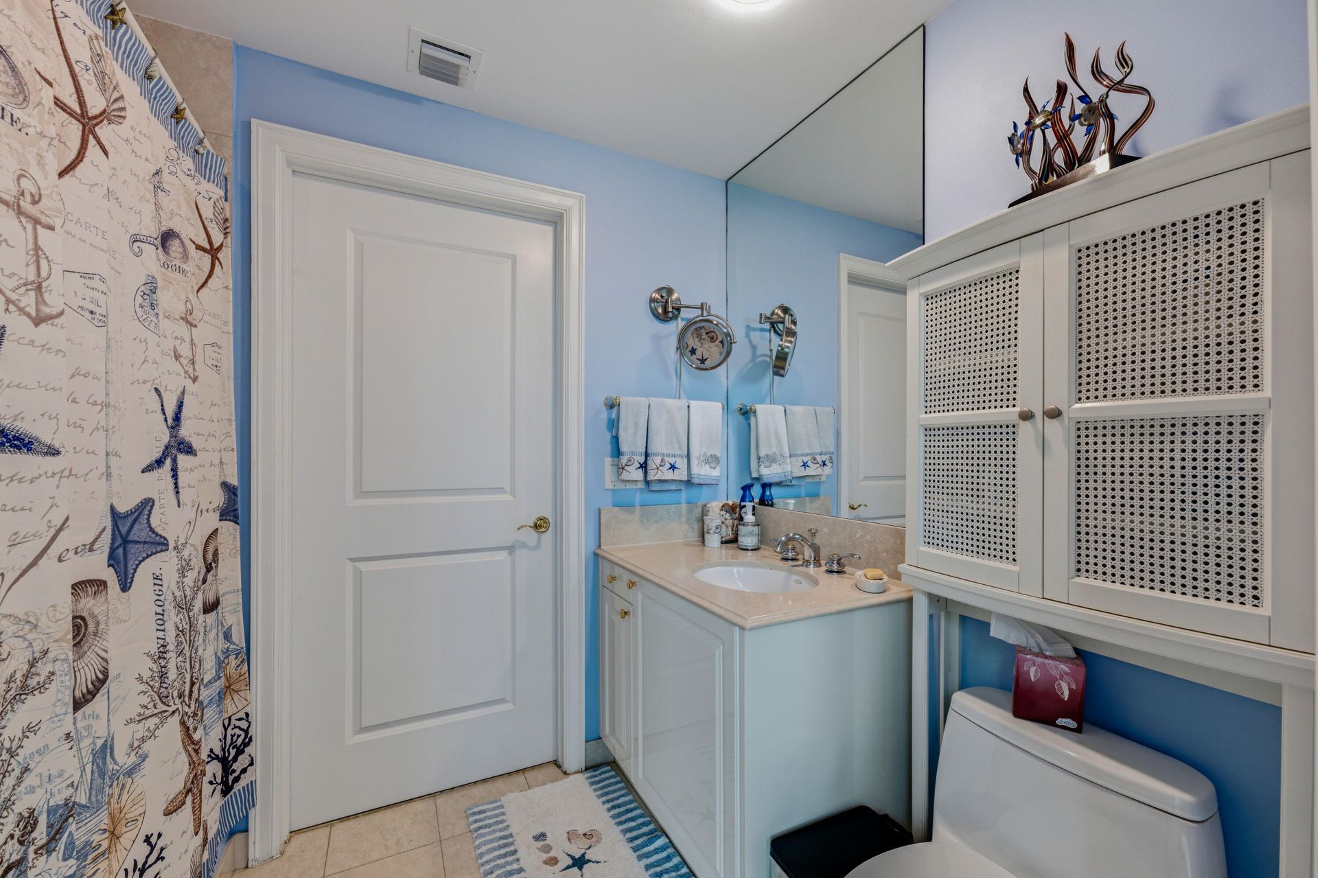 1063 Hillsboro Mile, Unit 210, Hillsboro Beach, FL 33062 Photo