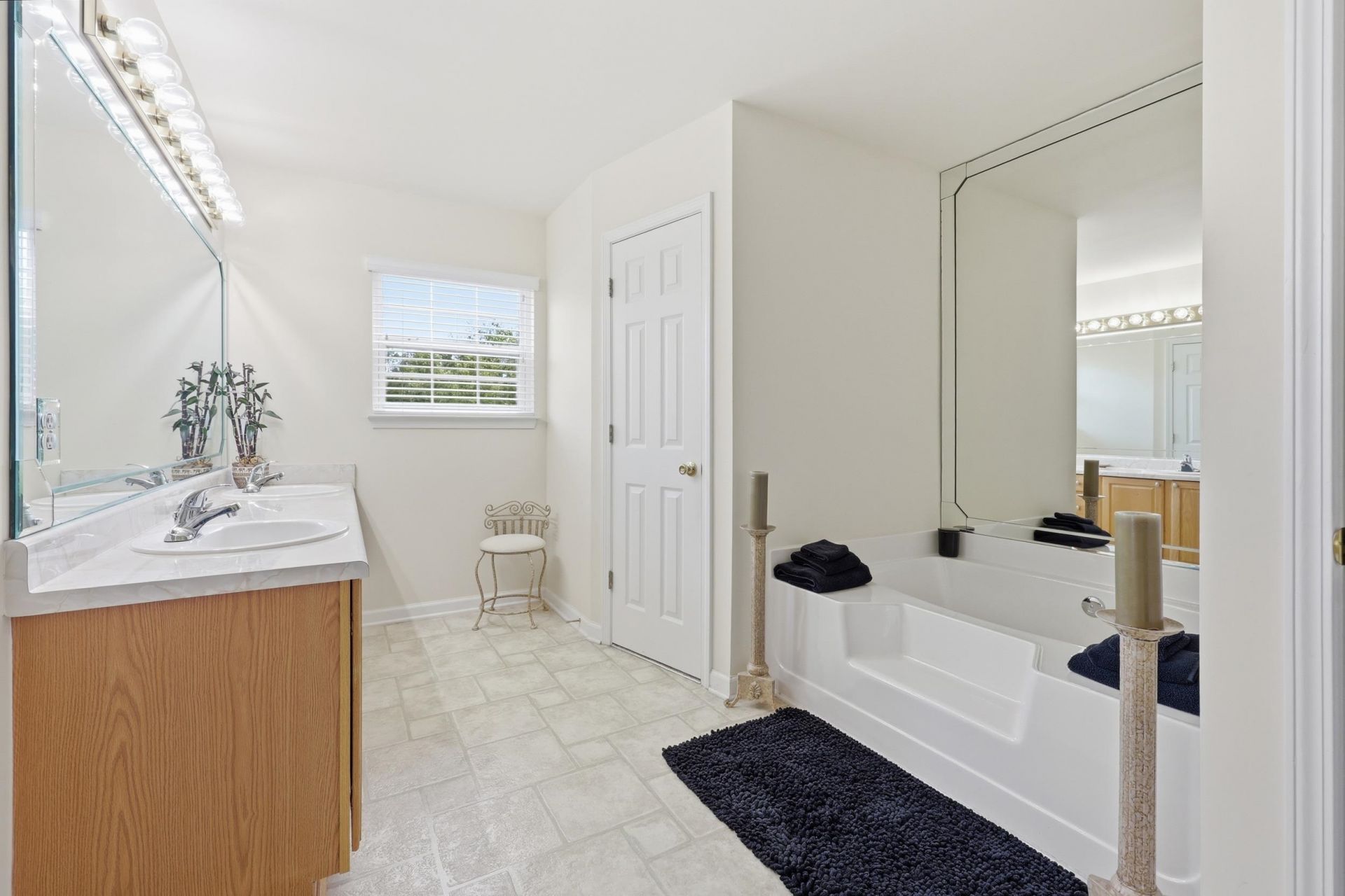 3625 Amber Ln.  Photo 19