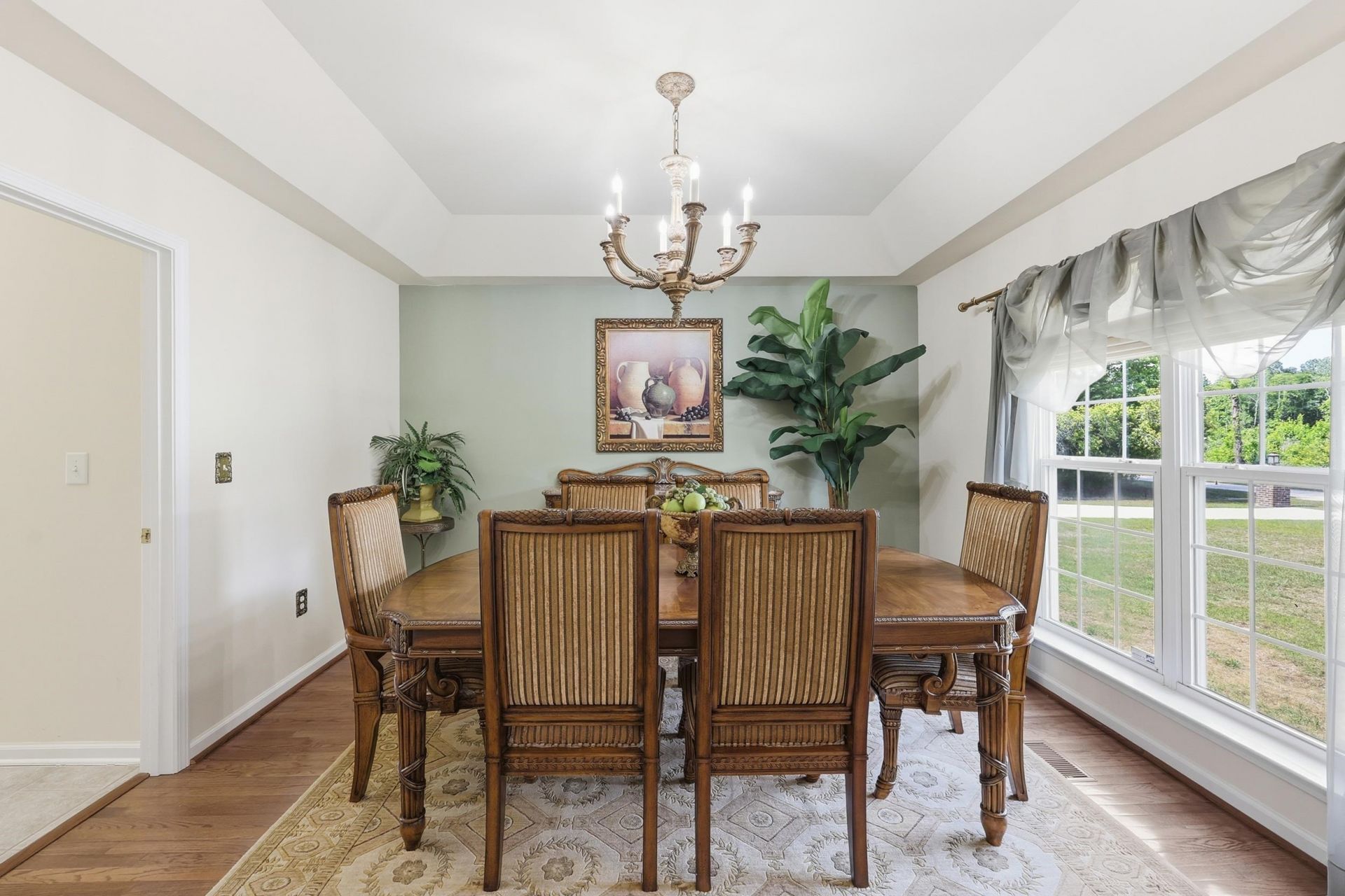 3625 Amber Ln.  Photo 4