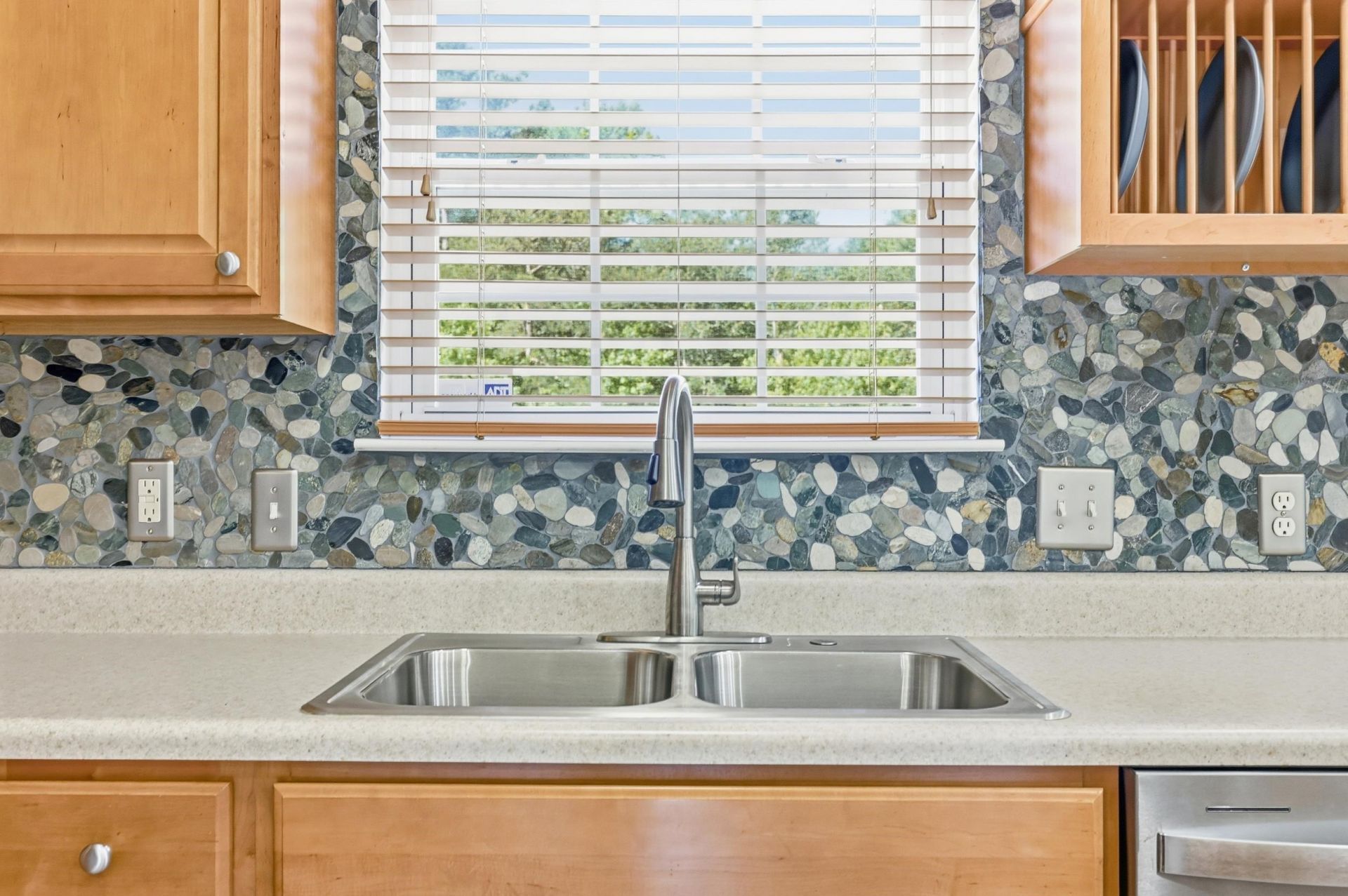 3625 Amber Ln.  Photo 7