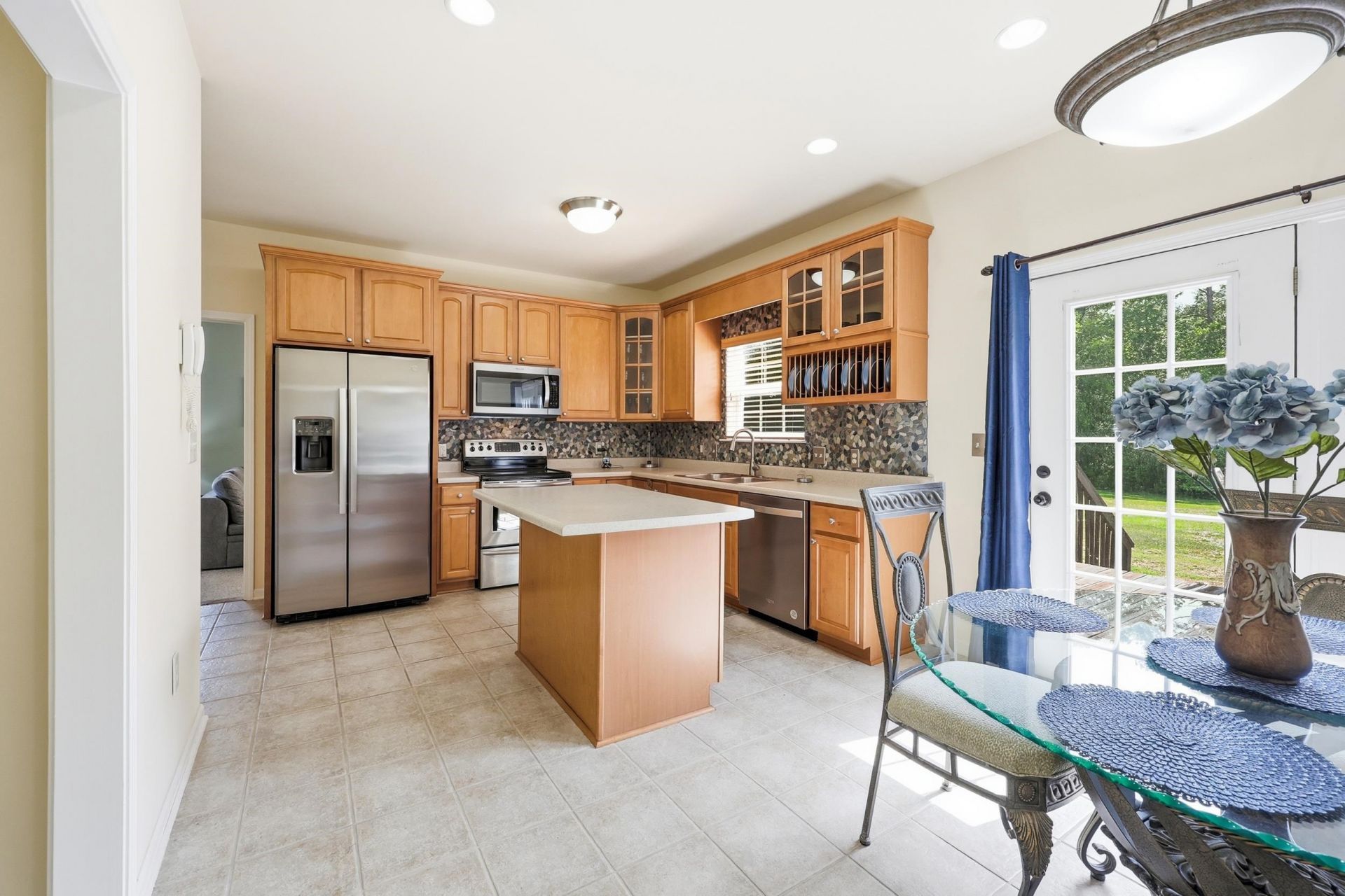 3625 Amber Ln.  Photo 9