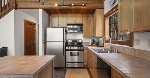 14360 Northwoods Boulevard, Truckee, CA 96161 Photo