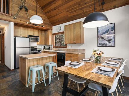 14360 Northwoods Boulevard, Truckee, CA 96161 Photo