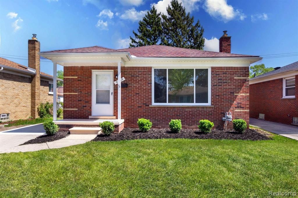 2469 Ferris Avenue, Lincoln Park, MI 48146 Main Photo