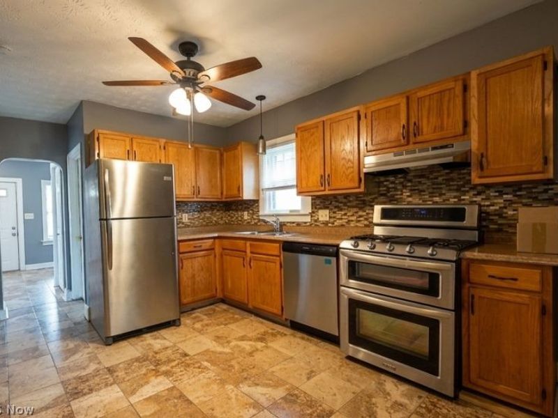 15218 Shiloh Road, Cleveland, OH 44110 Photo 3