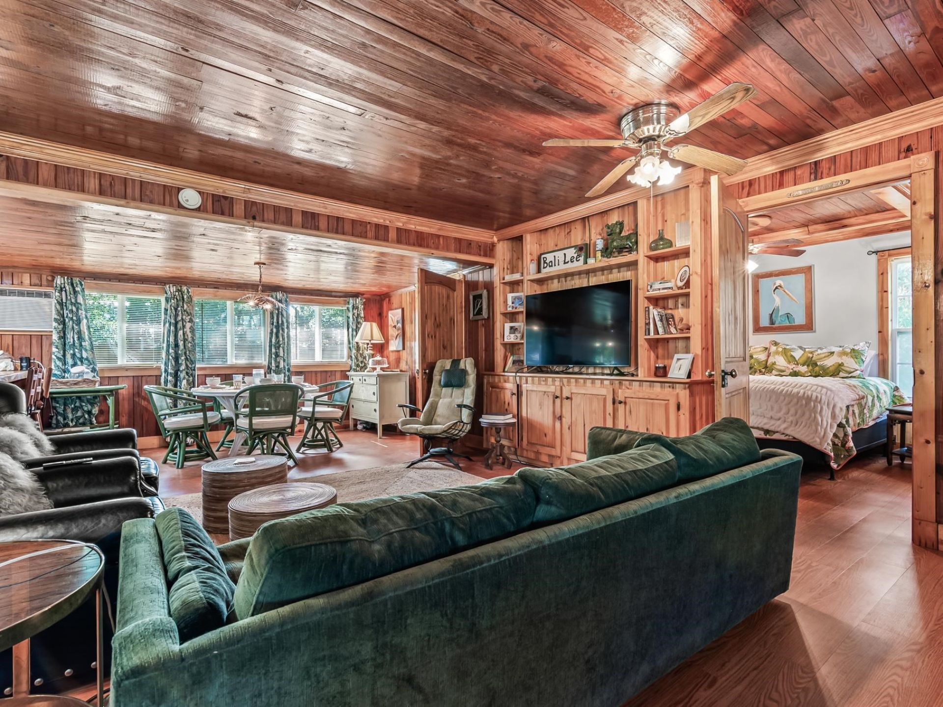 69 Suwanne Avenue , Panacea, FL 00000 Photo