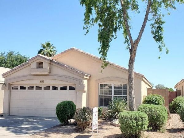 4739 E Desert Wind Drive, Phoenix, AZ 85044