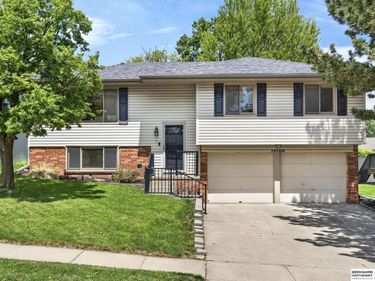 13708 Frederick Avenue , Omaha, NE 68138