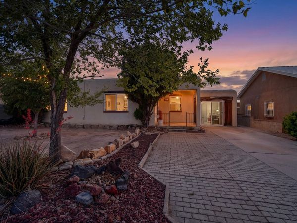 2817 Sierra Drive NE, Albuquerque, NM 87110
